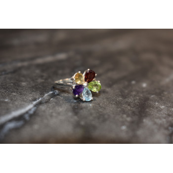 Sky Jewelry Серебряное кольцо цветочек с натуральными камнями