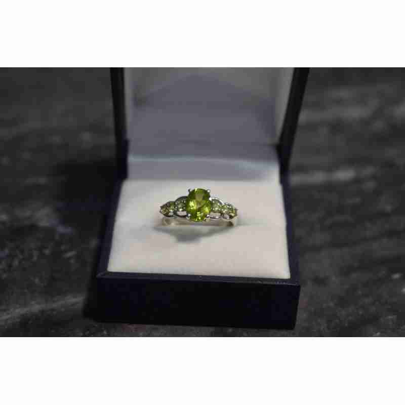 Sky Jewelry Серебряное кольцо с камнями Перидот и Цаворит