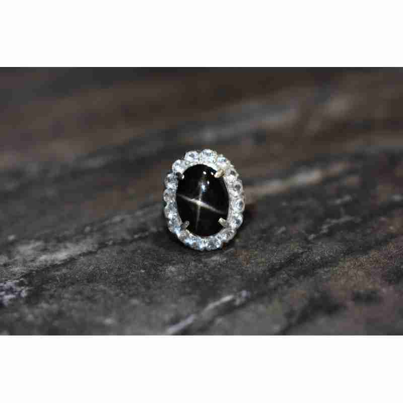 Sky Jewelry Серебряное кольцо с камнем Черный Звездчатый Сапфир