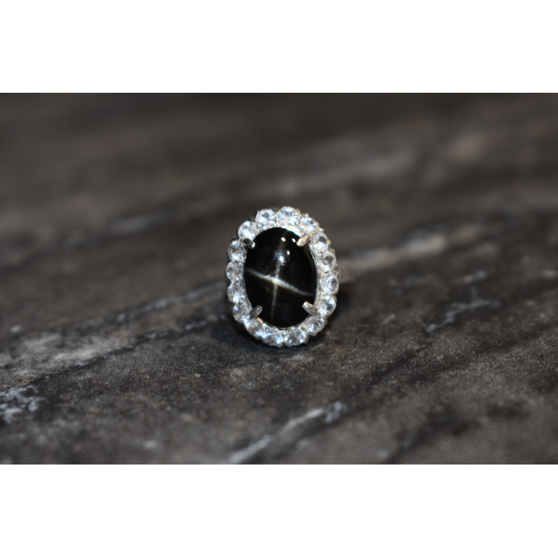 Sky Jewelry Серебряное кольцо с камнем Черный Звездчатый Сапфир