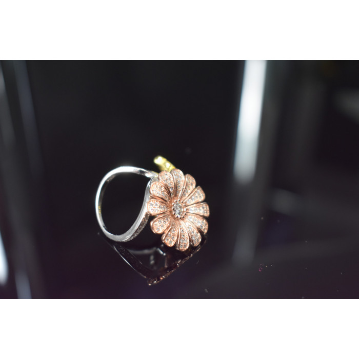 Sky Jewelry Серебряное кольцо 925 пробы с фианитами *Цветы*