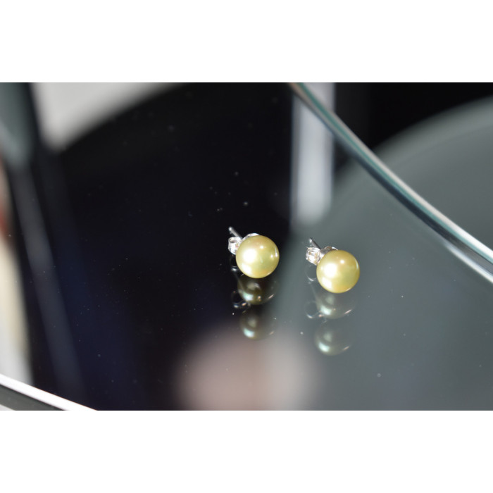 Sky Jewelry Серебряные серьги-гвоздики с жемчугом зеленого цвета