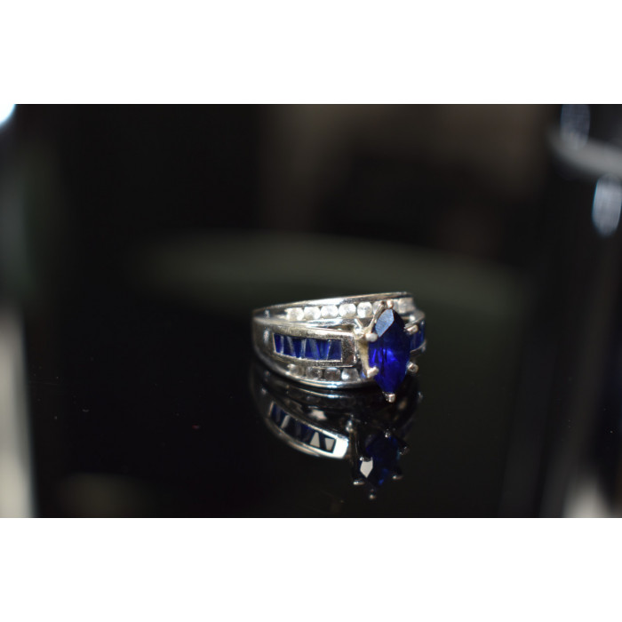 Sky Jewelry Серебряное кольцо 925 проба с камнем Лондон Топаз и Белый Топаз