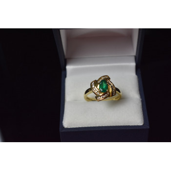 Sky Jewelry Серебряное кольцо в позолоте с Изумрудом и фианитами