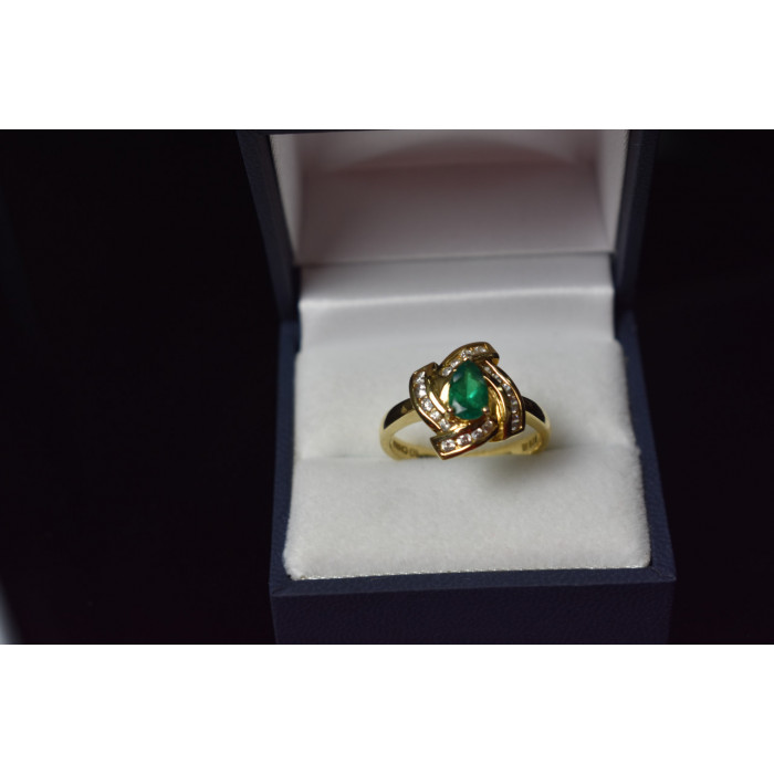 Sky Jewelry Серебряное кольцо в позолоте с Изумрудом и фианитами