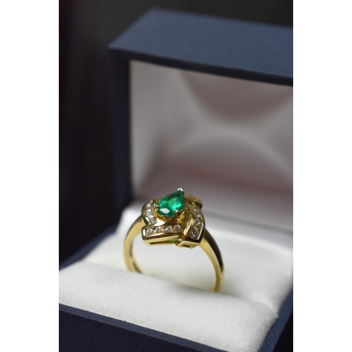 Sky Jewelry Серебряное кольцо в позолоте с Изумрудом и фианитами