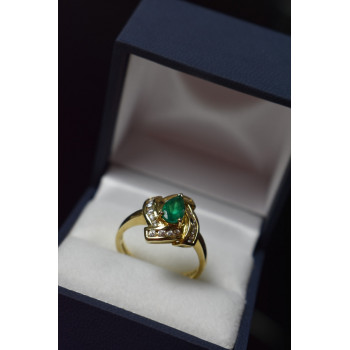 Sky Jewelry Серебряное кольцо в позолоте с Изумрудом и фианитами