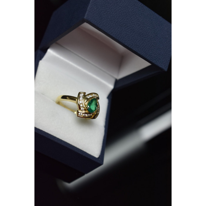 Sky Jewelry Серебряное кольцо в позолоте с Изумрудом и фианитами