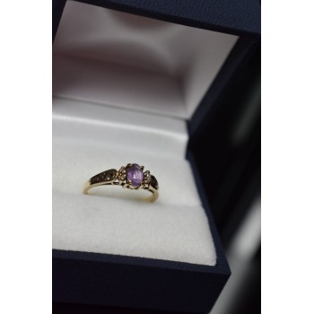 Sky Jewelry Золотое кольцо 10К (417 проба) с Аметистом и бриллиантами