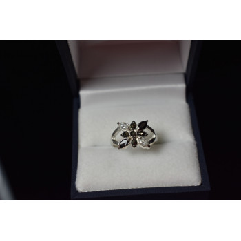 Sky Jewelry Серебряное кольцо 925 пробы с Черной Шпинелью и фианитами