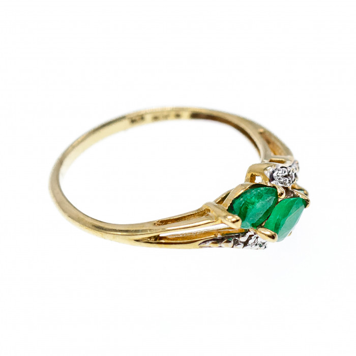 Sky Jewelry Золотое кольцо 10К (417 проба) с Изумрудом и бриллиантами