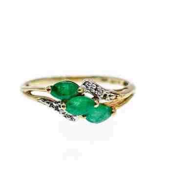 Sky Jewelry Золотое кольцо 10К (417 проба) с Изумрудом и бриллиантами