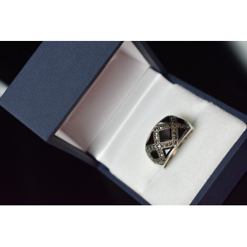 Sky Jewelry Серебряное кольцо с Черным Нефритом и кварцем