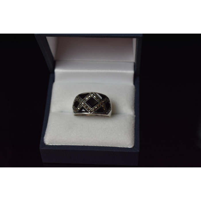 Sky Jewelry Серебряное кольцо с Черным Нефритом и кварцем