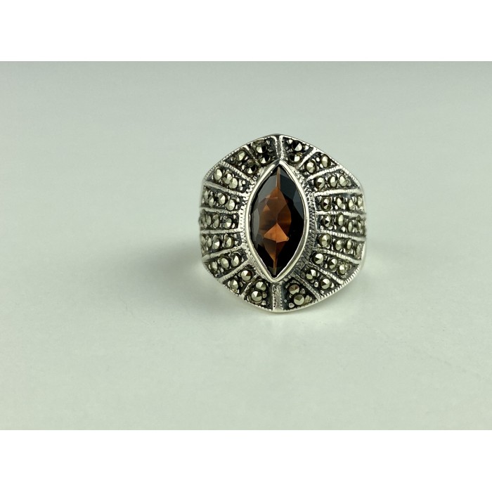 Sky Jewelry Серебряное кольцо 925 проба с Гранатом и камнями Морион