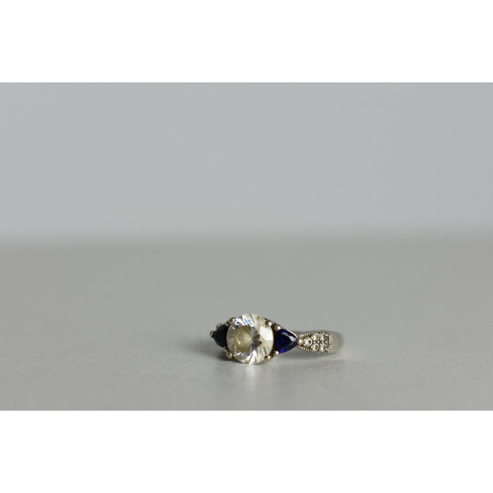 Sky Jewelry Серебряное кольцо с Бесцветным Турмалином *АХРОИТ* и сапфирами