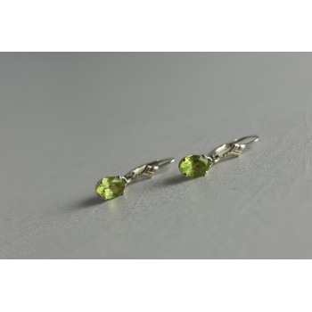 Sky Jewelry Серебряные серьги 925 пробы с камнем Тсаворит (Цаворит)