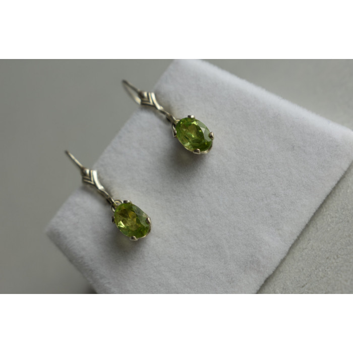 Sky Jewelry Серебряные серьги 925 пробы с камнем Тсаворит (Цаворит)