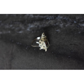 Sky Jewelry Серебряное кольцо *Черепаха* с камнем Морион