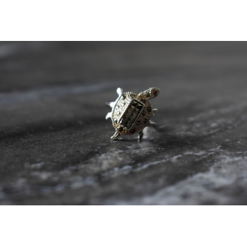 Sky Jewelry Серебряное кольцо *Черепаха* с камнем Морион