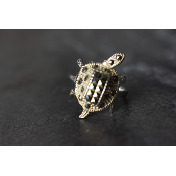 Sky Jewelry Серебряное кольцо *Черепаха* с камнем Морион