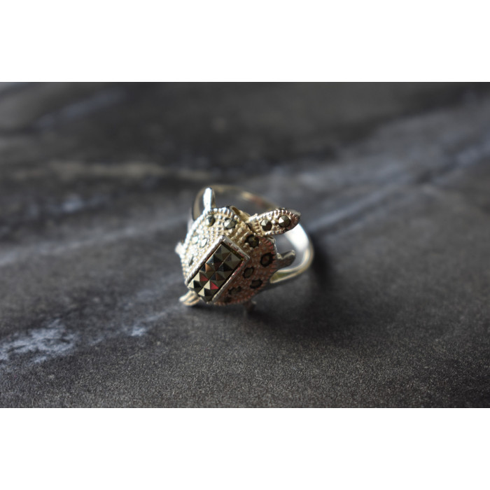 Sky Jewelry Серебряное кольцо *Черепаха* с камнем Морион