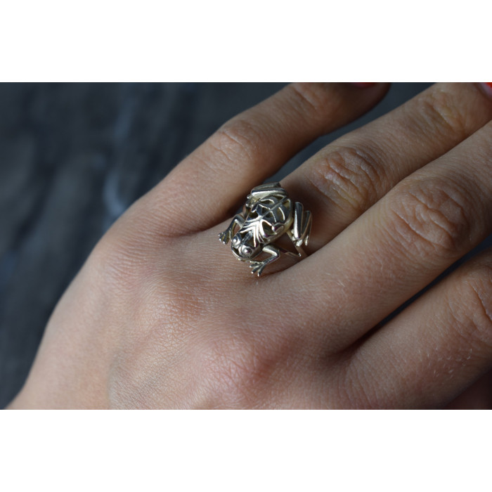 Sky Jewelry Серебряное кольцо *Жабка*